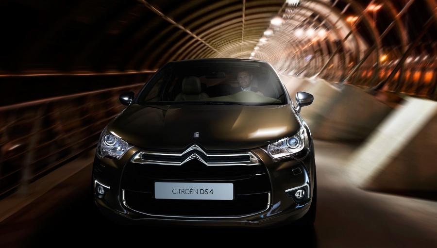  Citroen DS4 2010 года  (фото 14 из 143)